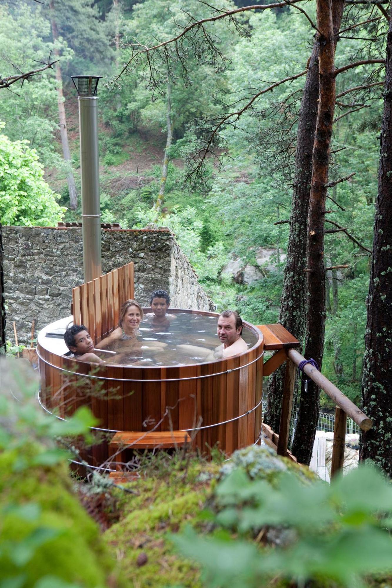 La Roche Aux Fees Acomodação com café da manhã Lapte Exterior foto